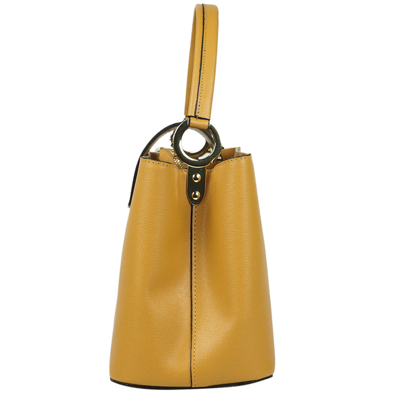 CRISTINA - A modern leather bag b/size